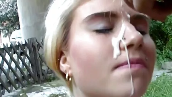 Išsiskyrė su mergina rusė dėl sekso ir susprogdino jai į užpakalį.