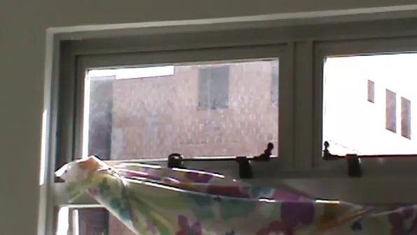 Vaikinas sunkiai įžengė su nariu į siaurą kaimyno rusų analą.