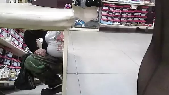 Vyras atėmė iš žmonos analinę nekaltybę Naujųjų metų išvakarėse.