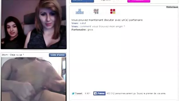 Storos moterys pakliuvom į užpakalį ir į burną patenka pornografiniame filme.